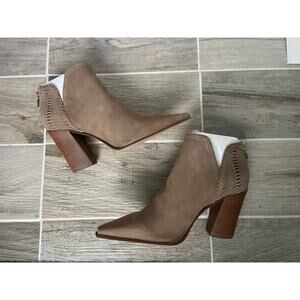 Women’s Vince Camuto Delsimba Heel Booties Taupe Suede Size 10M